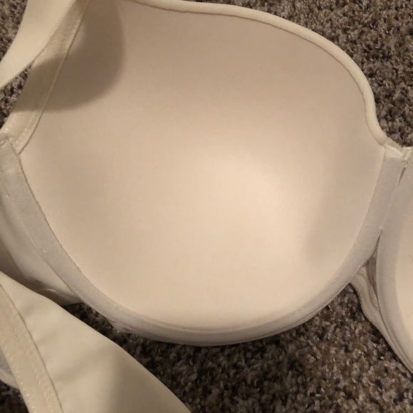 White Bra - Picture 5 of 5